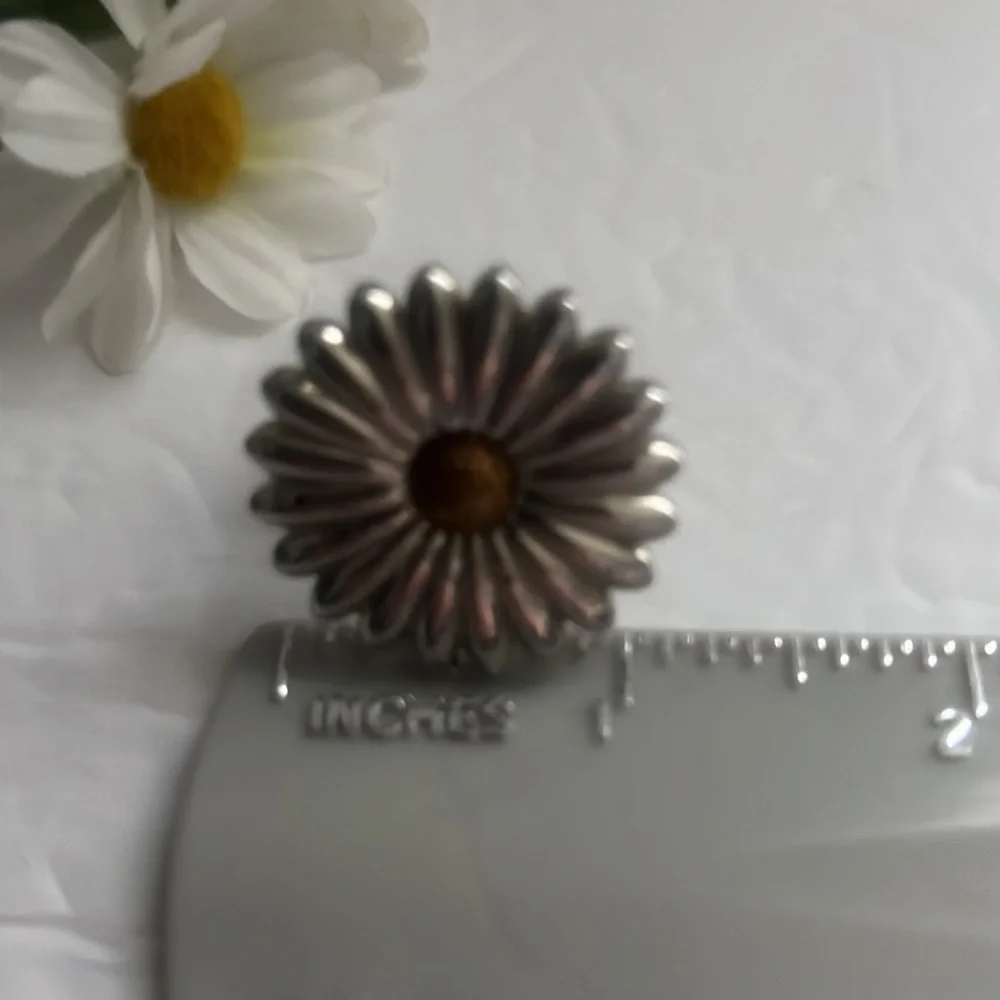 Stainless Steel sunflower Ring. - Picture 5 of 6